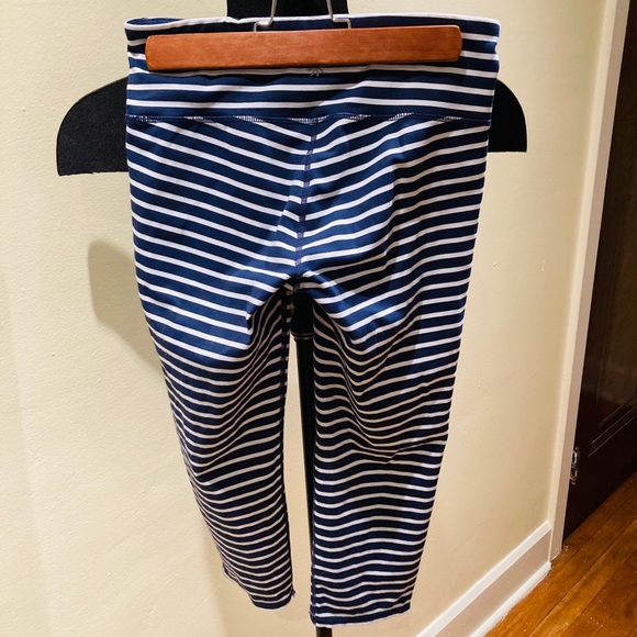 Athleta Striped Chaturanga Capri Crops - Picture 7 of 7